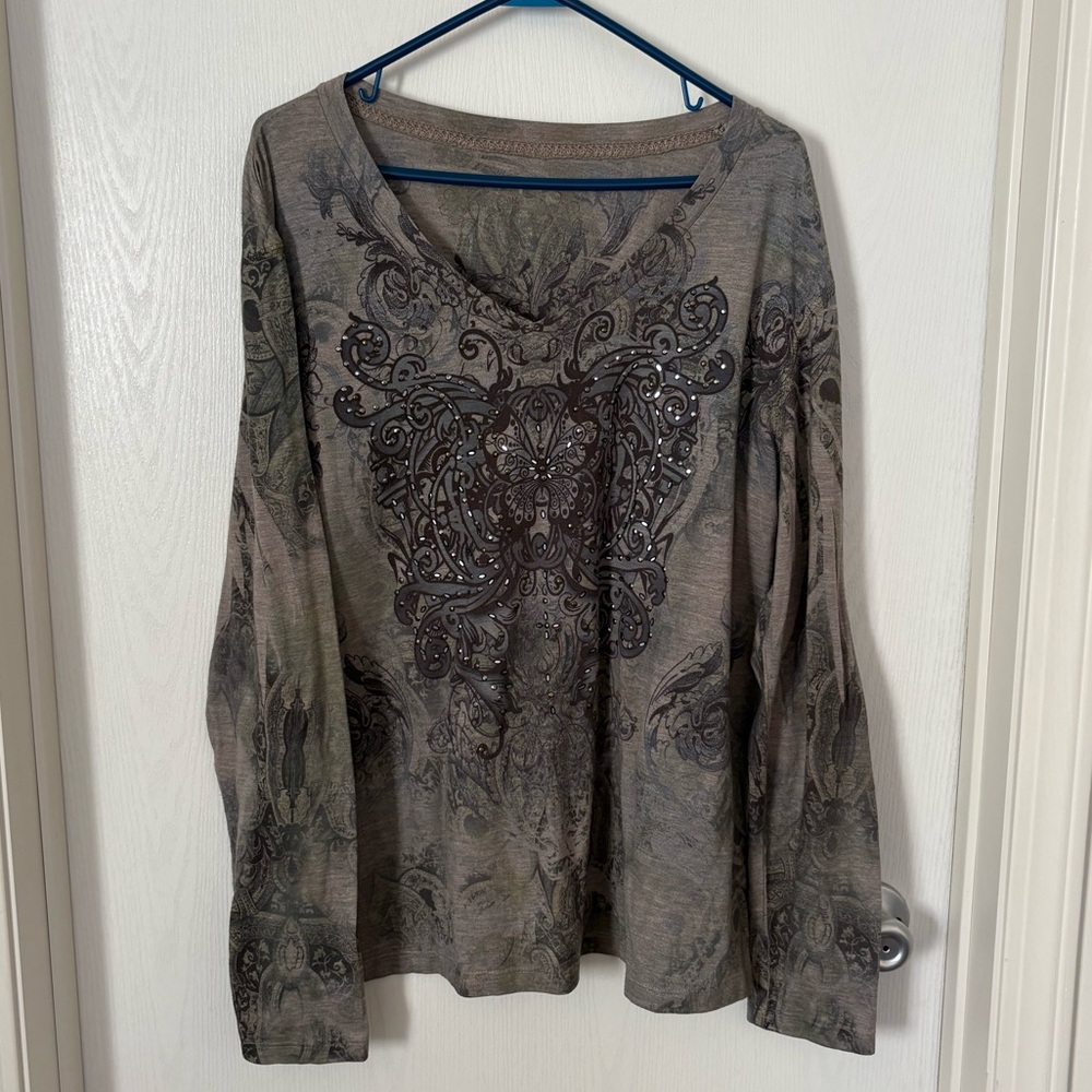 Elegant Paisley Long Sleeve Top